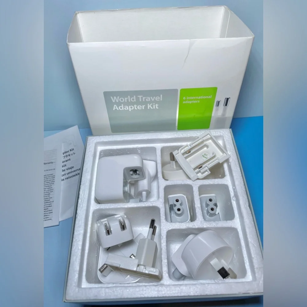 Apple World Travel Adapter Kit (MD837AM/A) - Genuine‎